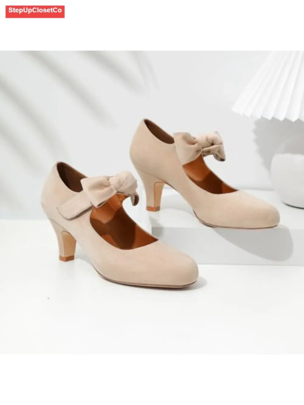 Vintage Bowtie Platform Kitten Heel Pumps